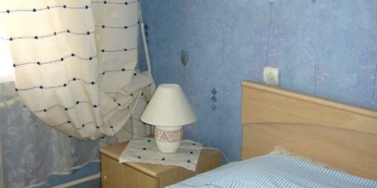 2-bedroom Sankt-Peterburg Tsentralnyy rayon with kitchen for 5 persons
